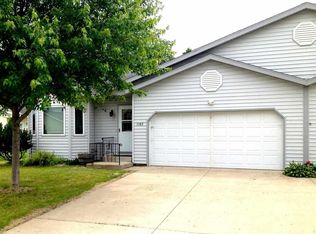 1103 Wrigley Ct, Saint Peter, MN 56082