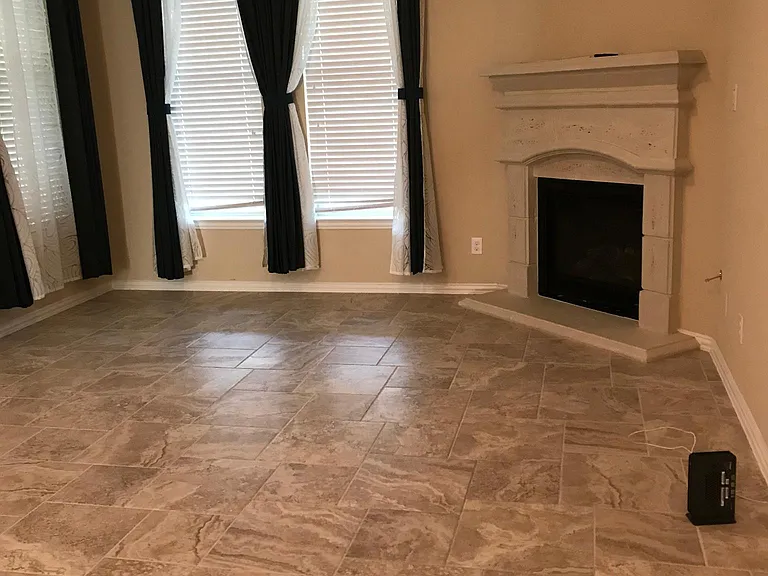 11075 Walts Run Ln — Photo 3