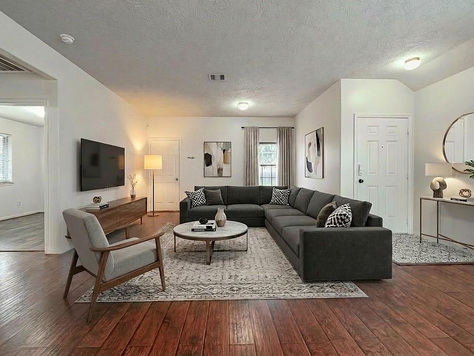 1st image of 13418 High Banks Ln