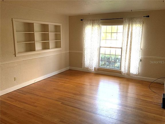 3rd image of 1632 Utah Blvd