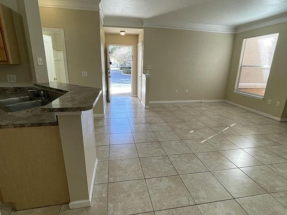 3rd image of 17954 Villa Creek Dr