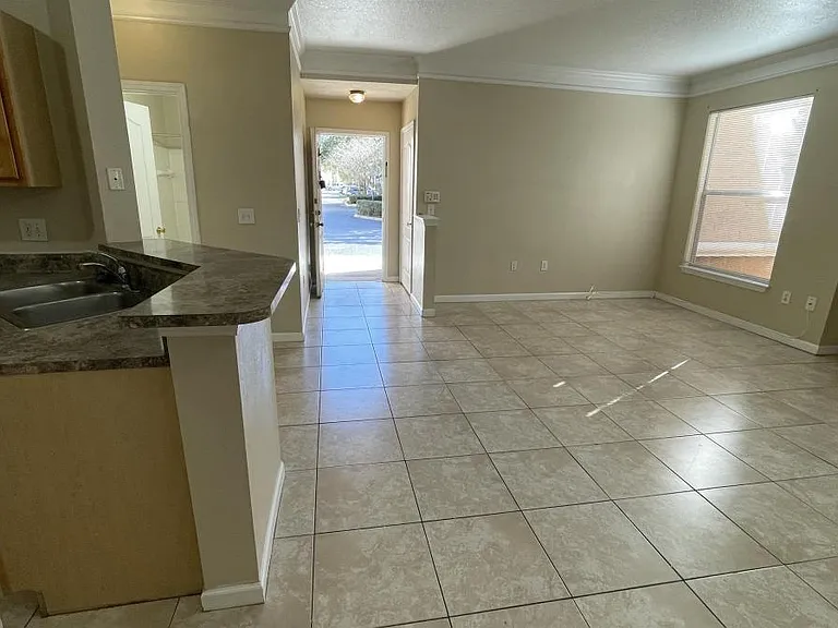 17954 Villa Creek Dr — Photo 3