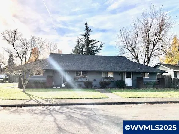 563 47th Pl SE, Salem, OR 97317