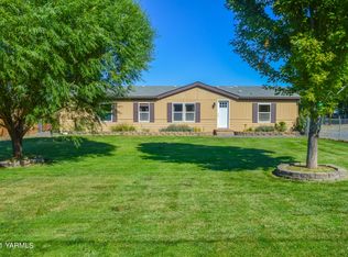 301 Wise Acre Rd, Yakima, WA 98901