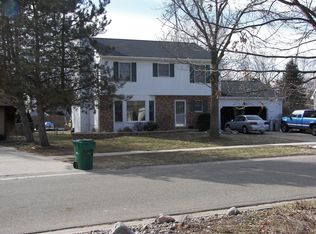 2209 Briarhill Dr, Lansing, MI 48917