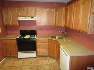 1216 Richmond Rd, Mahwah, NJ 07430