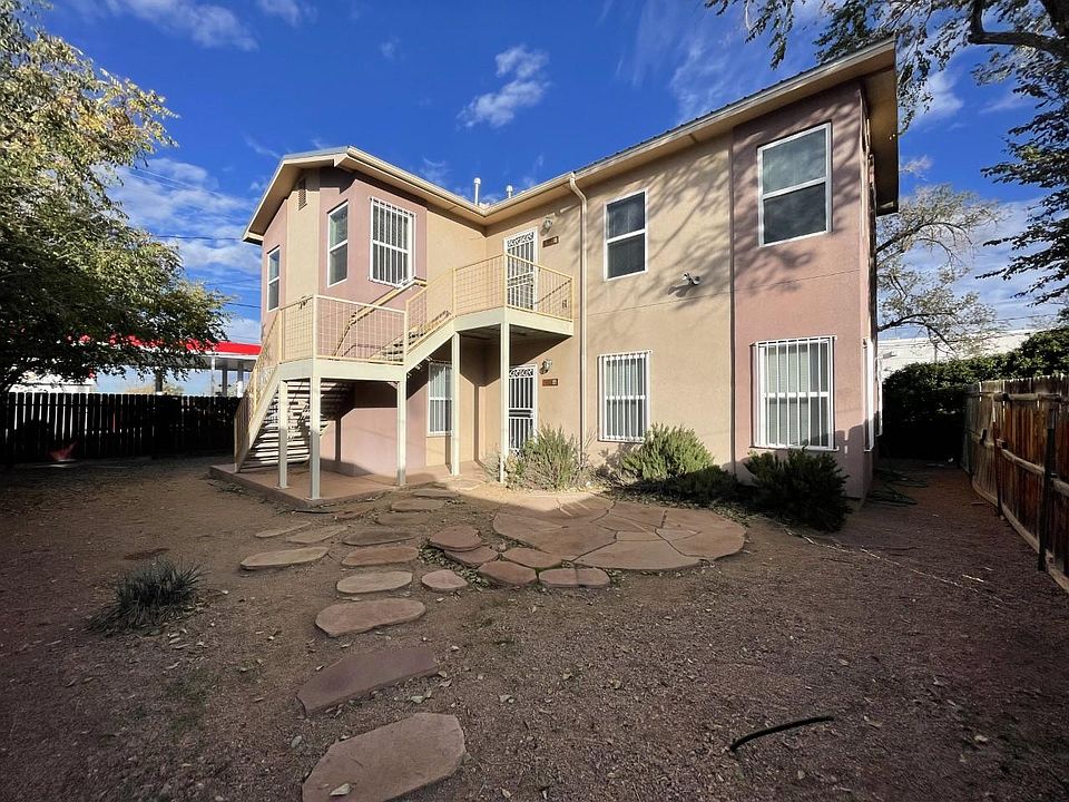 1st image of 407 Harvard Dr SE #A