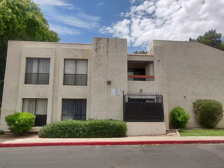3119 W Cochise Dr #228 — Photo 9