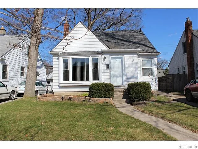 840 Meadowdale St photo 1