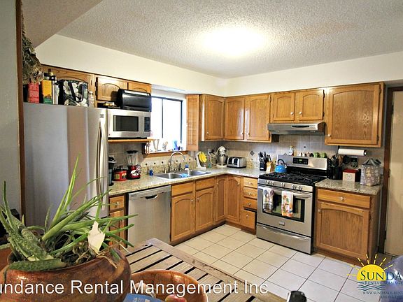 5th image of 3791 Peachtree Way