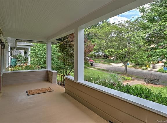 5th image of 119 Norwood Ave