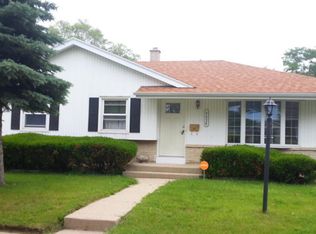 6638 W Clovernook Ct, Milwaukee, WI 53223