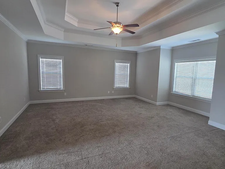 2105 Thornbury Cv — Photo 31