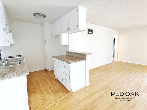 4th image of 1749 N Serrano Ave #123