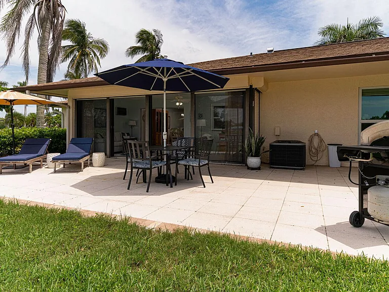 4645 Lakewood Blvd — Photo 13