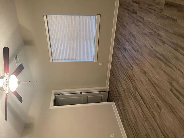 5263 N Toben Ct — Photo 4