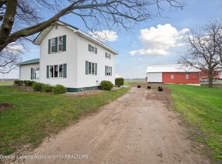 5857 S State Rd, Ithaca, MI 48847