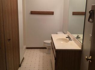 205 Eagle Ridge Dr, Chatham, IL 62629