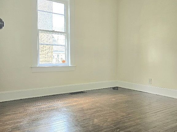 2nd image of 224 Lester Ave #1