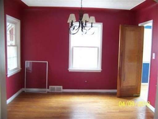 3rd image of 1213 Burlington Dr