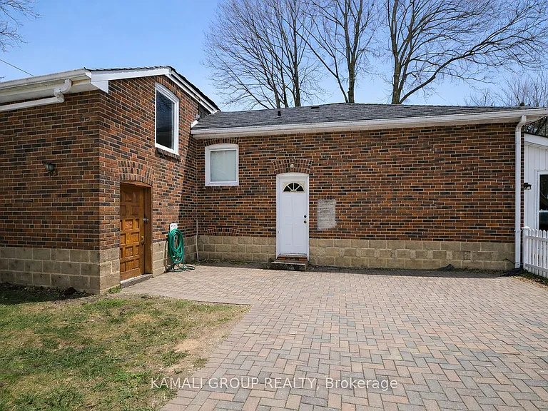 46 Centre St E #BASEMENT — Photo 12