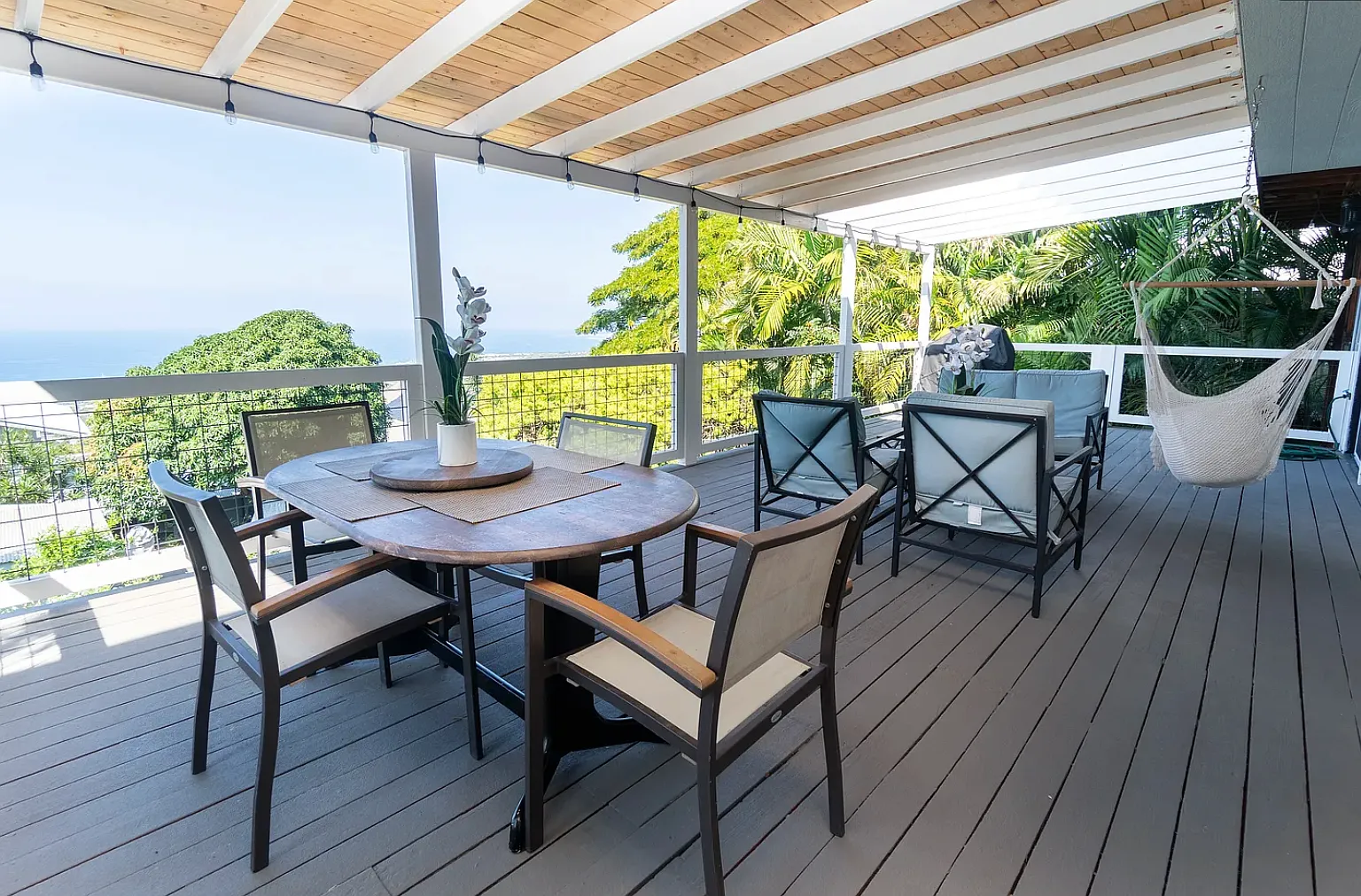 2 bed, $3,600 — Photo 1