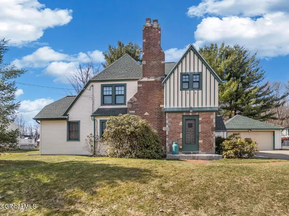 6 Overlook Avenue, Cohoes, NY 12047