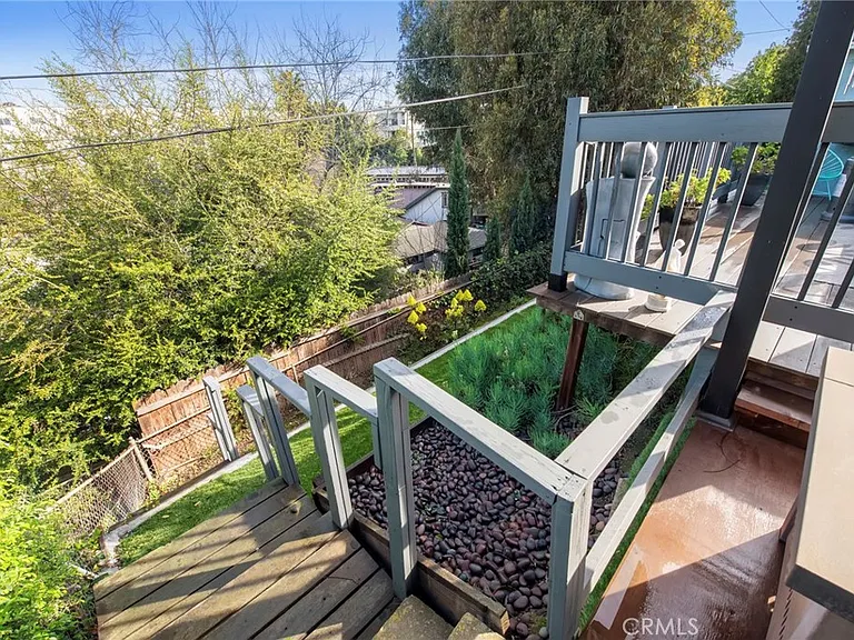 5231 Glasgow Way — Photo 25