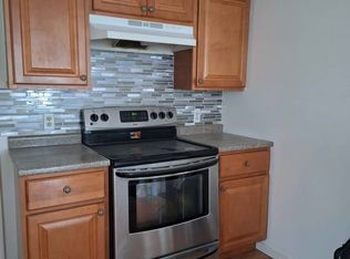 11 Pearl St #2, Spencer, MA 01562