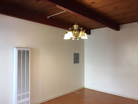 3rd image of 332 12th Ave #2