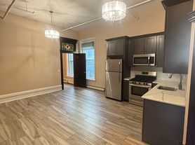 49 Cottage St