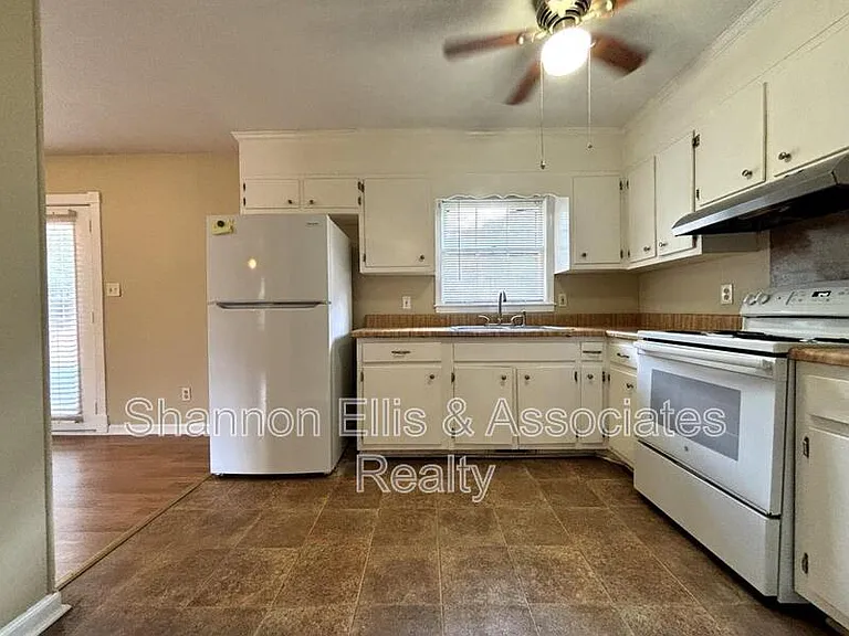 405 Elder Rd — Photo 20