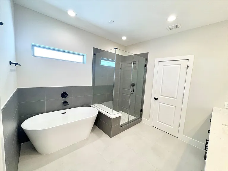 3716 Creekmont Gardens Ln — Photo 35