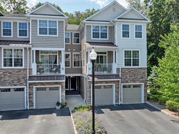 62 Autumn Way #69, Montvale, NJ 07645