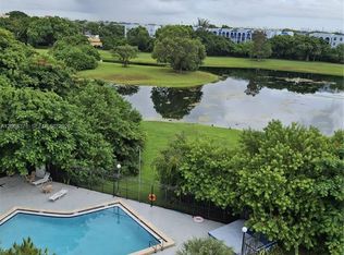9682 Fontainebleau Blvd APT 603, Miami, FL 33172