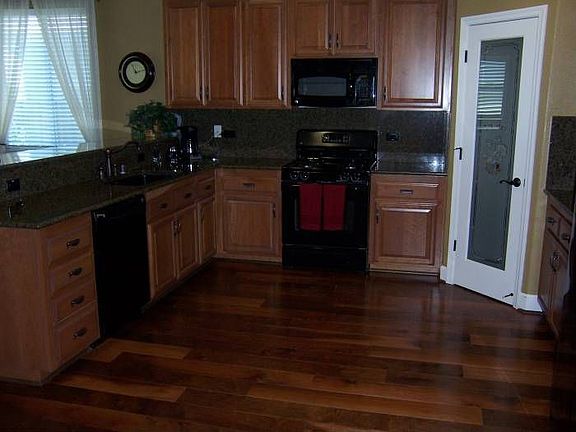 3rd image of 4059 Eugene Dr
