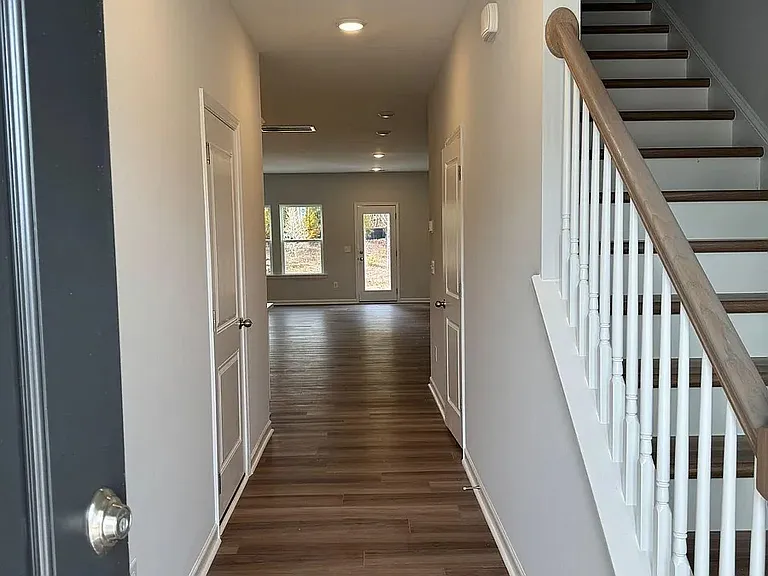 5114 Cambrey Dr — Photo 2