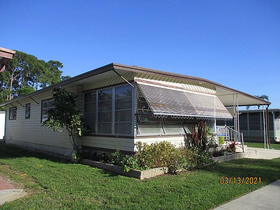 2nd image of 5145 E Bay Dr #135