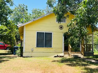301 E Hamilton Ave, Rockdale, TX 76567