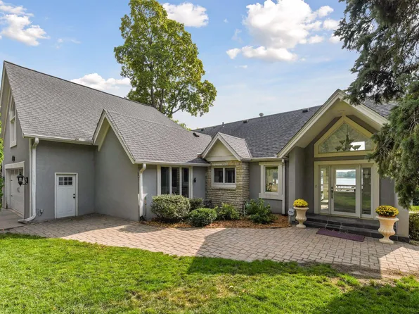 4687 Island View Dr, Mound, MN 55364