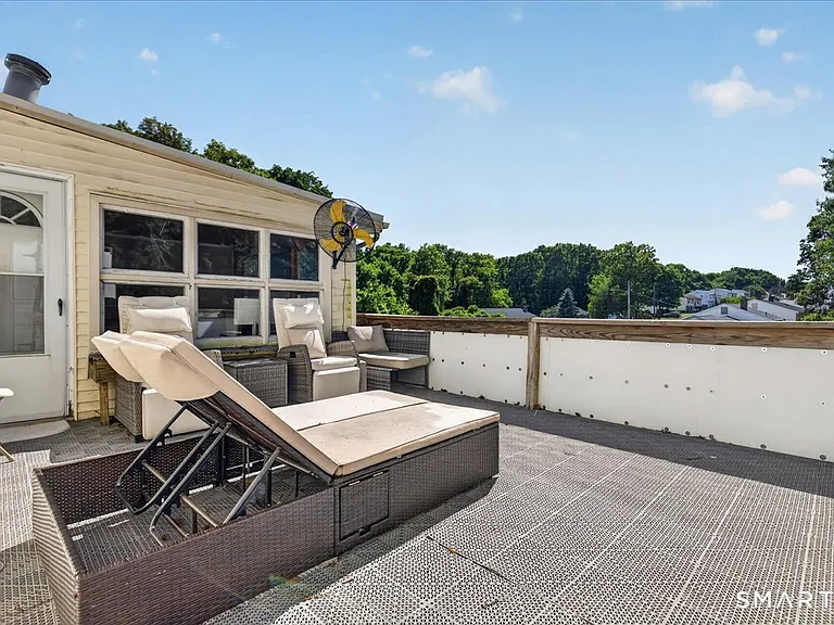 440 Evergreen Ave — Photo 24