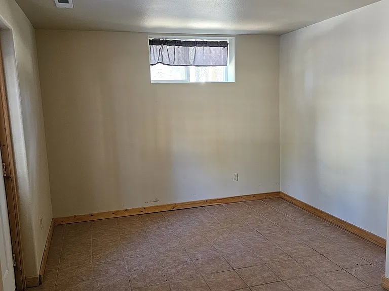 252 Blossom Rd — Photo 16