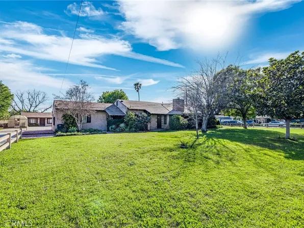 17270 Raymer St, Northridge, CA 91325