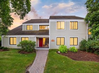 8 Concord Greene UNIT 2, Concord, MA 01742