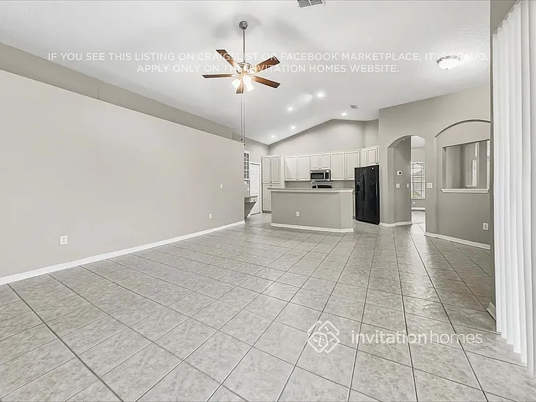 9424 Clover Glen Dr — Photo 6