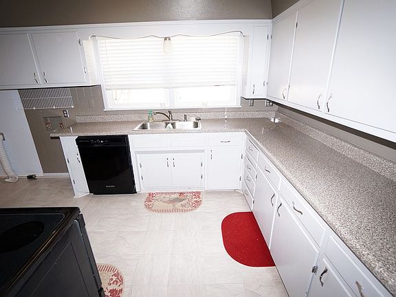 3rd image of 2501 Cambridge St
