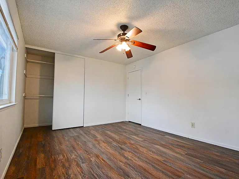 1600 E Long St #4 — Photo 6