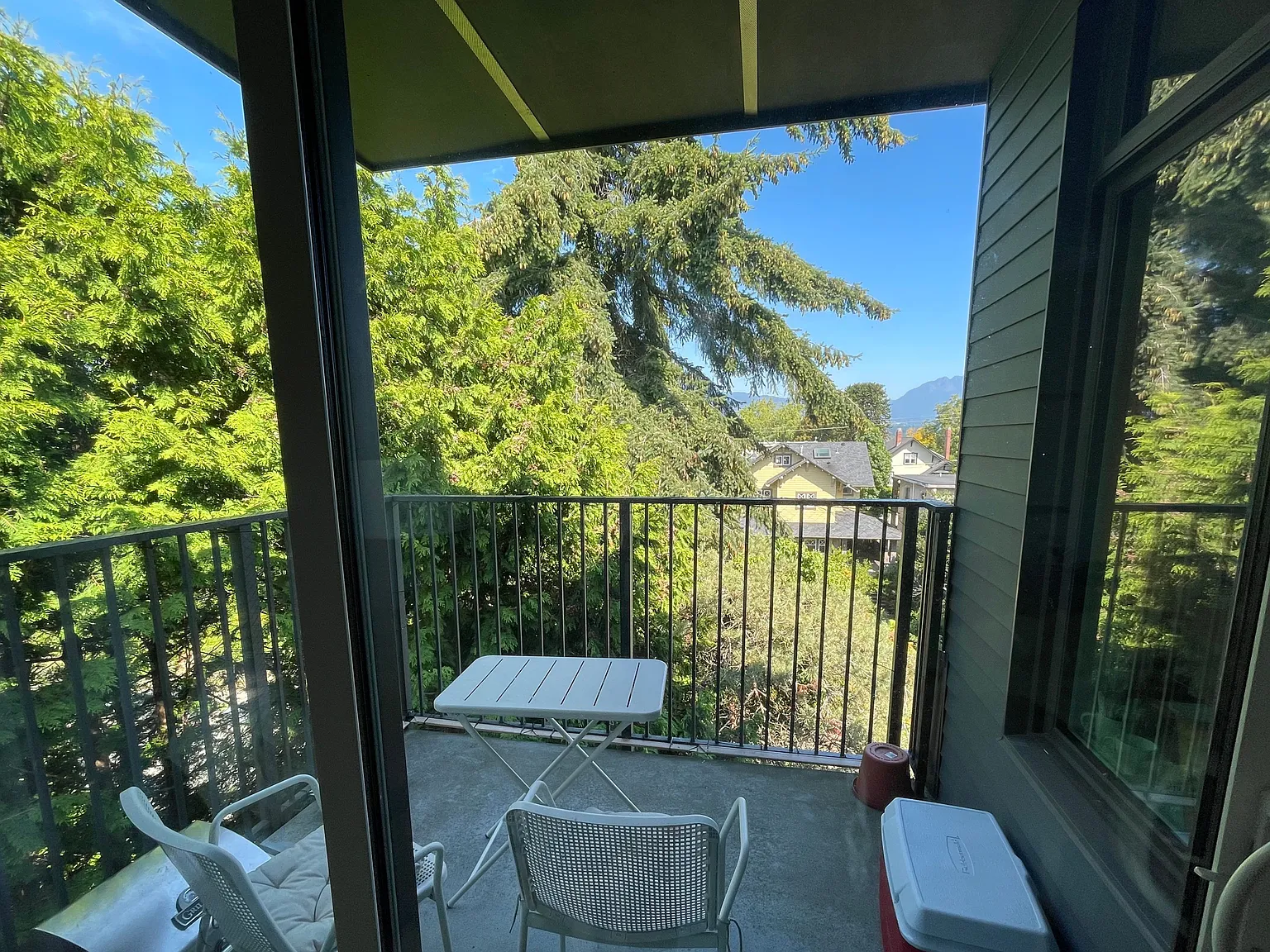 The Rothwell — Photo 3