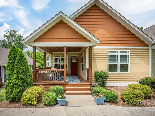 15 Myra Pl #109, Asheville, NC 28806