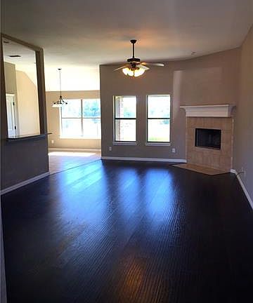 3rd image of 7101 Treaty Oaks Blvd